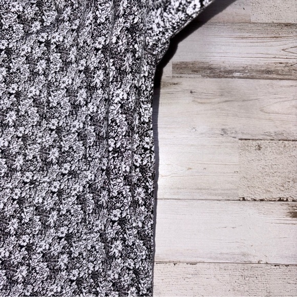 Jones & Co New York 2X Womens  Black White Floral 3/4 Sleeve Popover Blouse - Picture 9 of 15